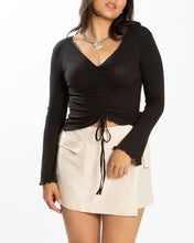 Load image into Gallery viewer, THE RUCHED SLIT SLEEVE TOP ~ BLACK