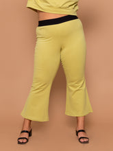 Load image into Gallery viewer, THE KICK FLARE SWEAT PANT ~ Pear