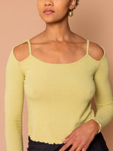 Load image into Gallery viewer, THE SHOULDER PEEK TOP - Pear
