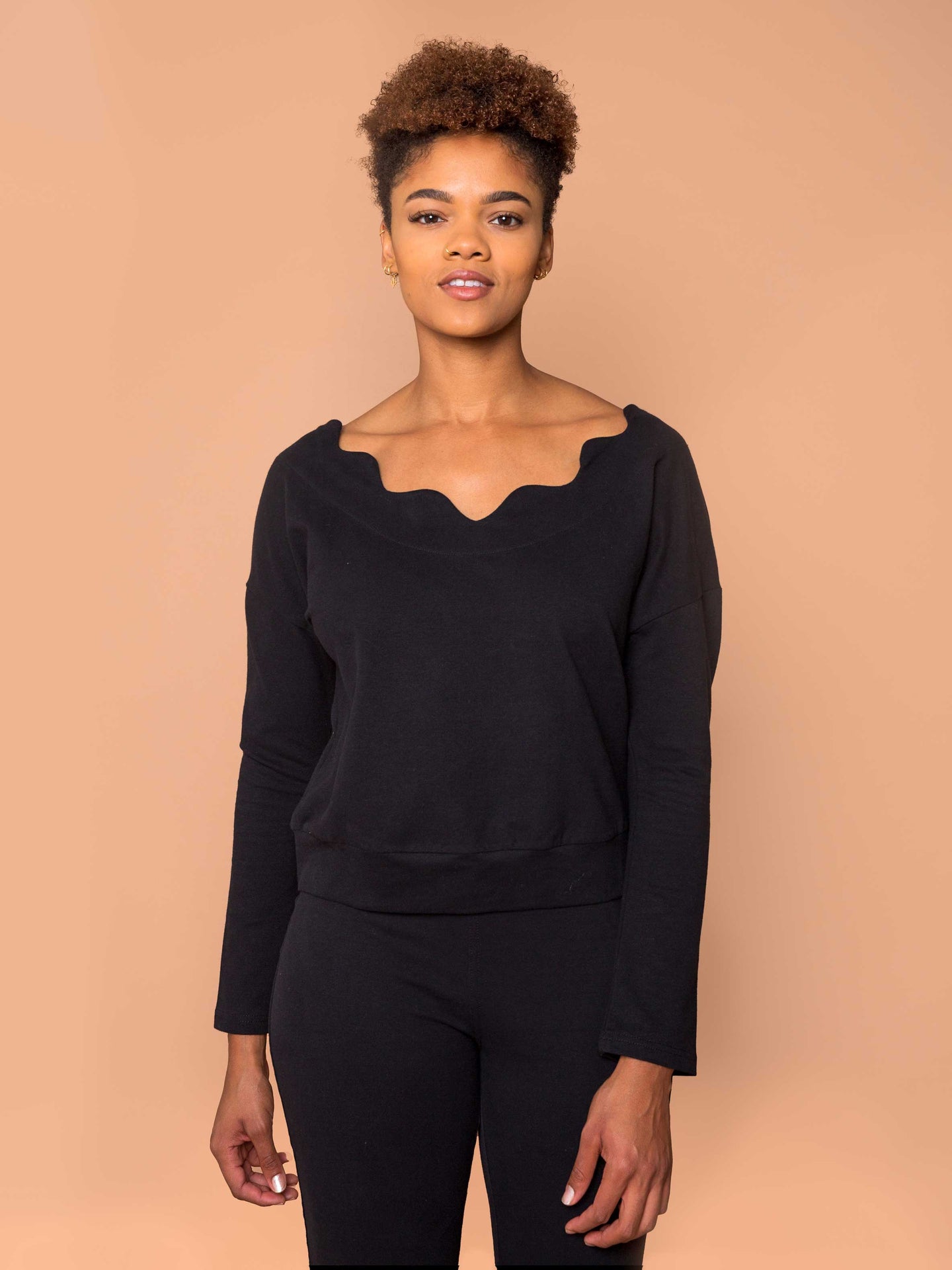 THE WAVY BABY PULLOVER -  Black