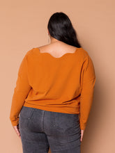 Load image into Gallery viewer, THE WAVY BABY PULLOVER -  Pecan