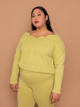 Load image into Gallery viewer, THE WAVY BABY PULLOVER -  Pear