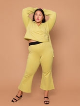 Load image into Gallery viewer, THE KICK FLARE SWEAT PANT ~ Pear